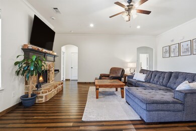 8900 Stone Top Dr, Fort Worth, TX 76179 - photo 7