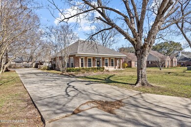 3-web-or-mls-405 Kilbourne Cir-3