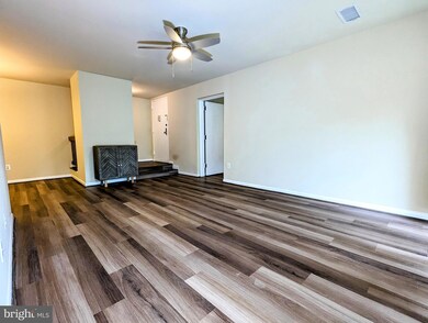 11248 Chestnut Grove Square unit 251, Reston, VA 20190 - photo 5