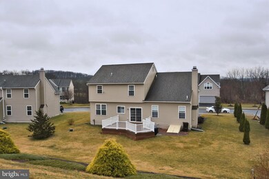 308 Summer Grove Ln, Pottstown, PA 19464 - photo 3