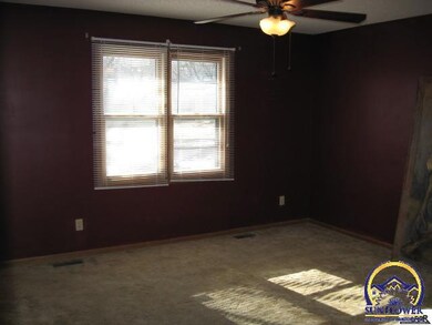 6233 SW 38th Place, Topeka, KS 66610 - photo 6