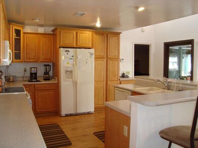 kitchen (2)