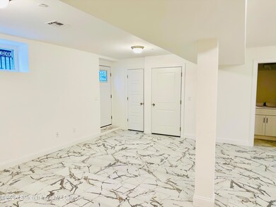 877 SINCLAIR AVENUE #2 - BASEMENT