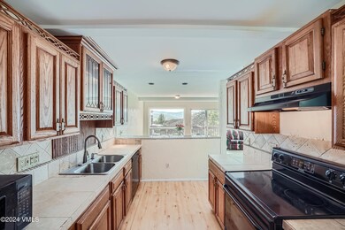 11 Kitchen