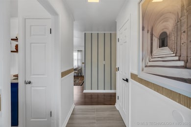 321 SE 14th St, Pryor, OK 74361 - photo 4