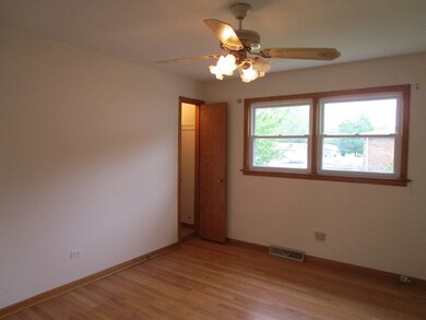 636 W Gladys Ave, Elmhurst, IL 60126 - photo 7