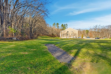 129 Quaker Hwy unit 6, Uxbridge, MA 01569 - photo 5