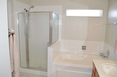 1315 Lazy Hollow Ct, Naperville, IL 60565 - photo 3