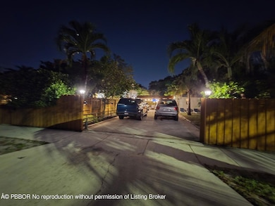 1915 Lake Ave, West Palm Beach, FL 33401 - photo 2