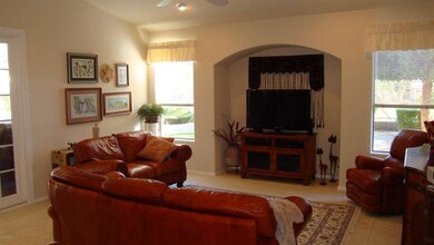 grayhawk family room 2