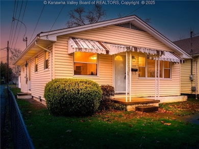 109 18th St, Dunbar, WV 25064 - photo 2