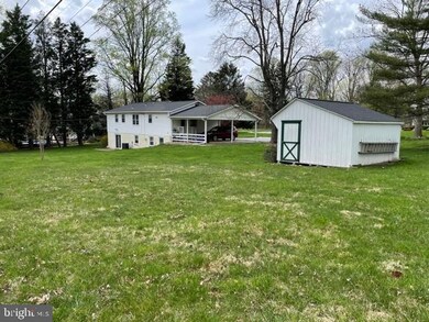 10608 Graeloch Ct, Laurel, MD 20723 - photo 3