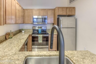 15 Kitchen photo a
