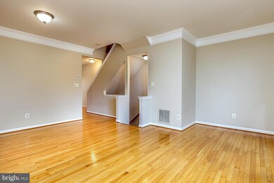 13063 Park Crescent Cir, Herndon, VA 20171 - photo 7