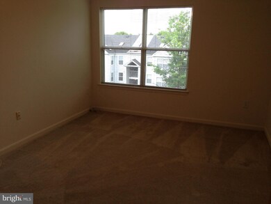 2802 Clear Shot Dr unit 12, Silver Spring, MD 20906 - photo 6