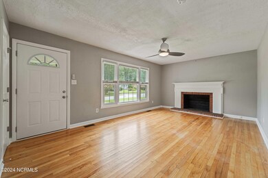 201 Cardinal Rd, Jacksonville, NC 28546 - photo 4