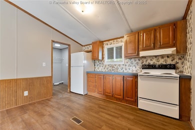 1402 3rd St, Milton, WV 25541 - photo 6