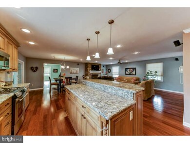 16 Frost Ave E, Edison, NJ 08820 - photo 7