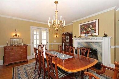 31 Dix St, Winchester, MA 01890 - photo 4