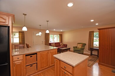 9 Woodlawn St, Northborough, MA 01532 - photo 4