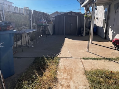 119 Walnut St, Needles, CA 92363 - photo 4