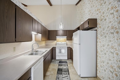 500 Oakland Place NE unit I, Austin, MN 55912 - photo 6