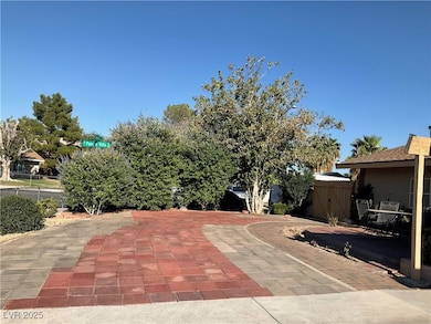 3982 Saguaro Ln, Las Vegas, NV 89110 - photo 6