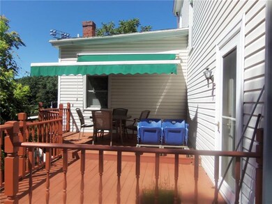 This two level deck is ideal for entertaining. The