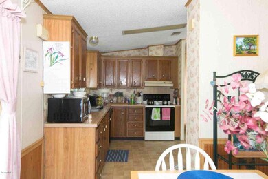 520 Citron - Kitchen 1