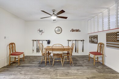 2114 E Dunbar Dr-12