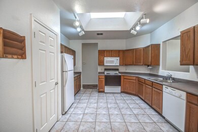 Kitchen 2