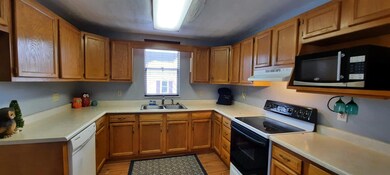 613 E Center St, Blanchester, OH 45107 - photo 7