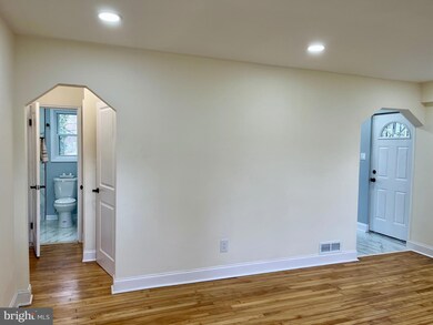 2907 Lawina Rd, Baltimore, MD 21216 - photo 3