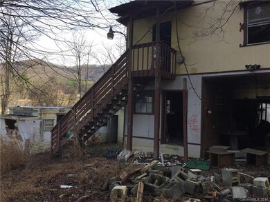 33, 37, 44 Edgewood Rd S unit 22, 24, 44, Asheville, NC 28803 - photo 3