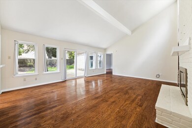 8119 Tiger Ln, Houston, TX 77040 - photo 5