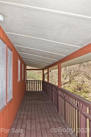 Upper Side Porch