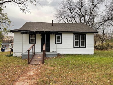 631 E Murray St, Denison, TX 75021 - photo 3