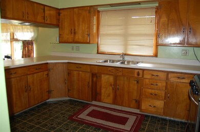 4061 Whitcomb St, Gary, IN 46408 - photo 5