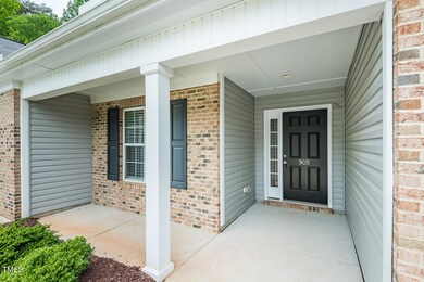 905 Alice Court-4