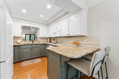 1607 E Melanie Court, Ozark