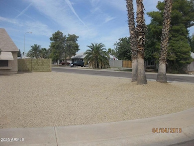 10614 N 72nd Ave, Peoria, AZ 85345 - photo 2