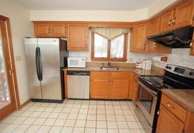 36 Woodlawn Ave, Waltham, MA 02451 - photo 7