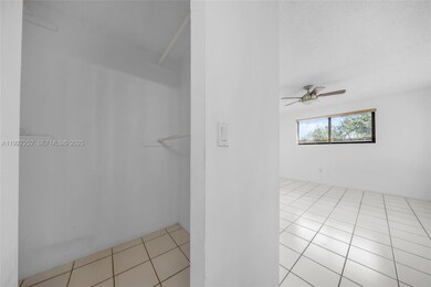 5765 W 25th Ct unit 411, Hialeah, FL 33016 - photo 5