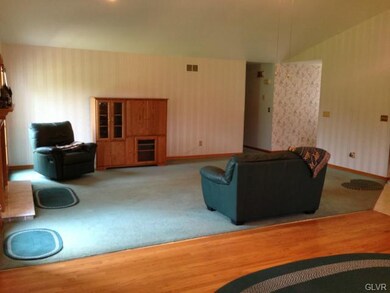 4183 Ford Dr, Emmaus, PA 18049 - photo 6