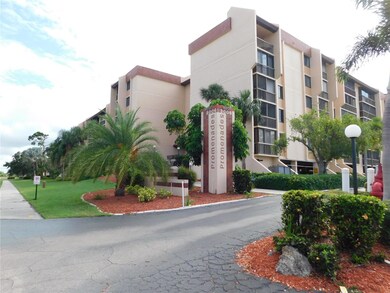 Wanamaker House unit 616, Port Charlotte, FL 33952 - photo 2