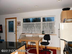 bldg 2 br Din area