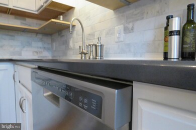 200 N Trenton St unit 3, Arlington, VA 22203 - photo 5