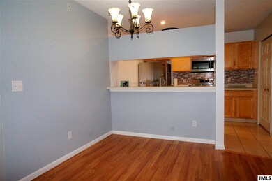 to Kitchen