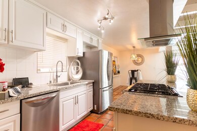 2922 E Gettysburg Ave, Fresno, CA 93726 - photo 7