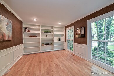 805 Biltmore Ct, Naperville, IL 60563 - photo 3